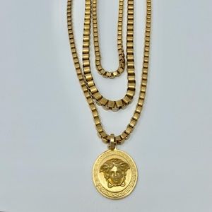 Versace gold triple chain